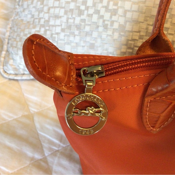 Longchamp Le Pliage Tote Bag - Picture 5 of 12